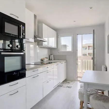 3-bedroom - Parking - 2 Min - Cros De Apartman *